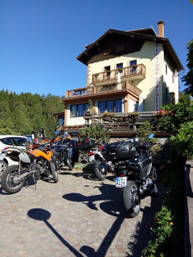 Albergo Pensione Serenetta Varena Kültér fotó